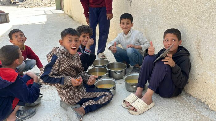 IMG 2398 Témoignage d'Abu Amir, le 25 mai 2025 (1) – Soutien alimentaire et travail éducatif